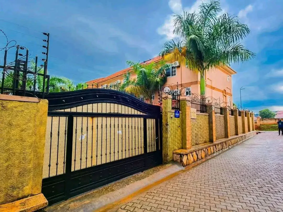 Hot Deal hotel for sale in Munyonyo - View 2